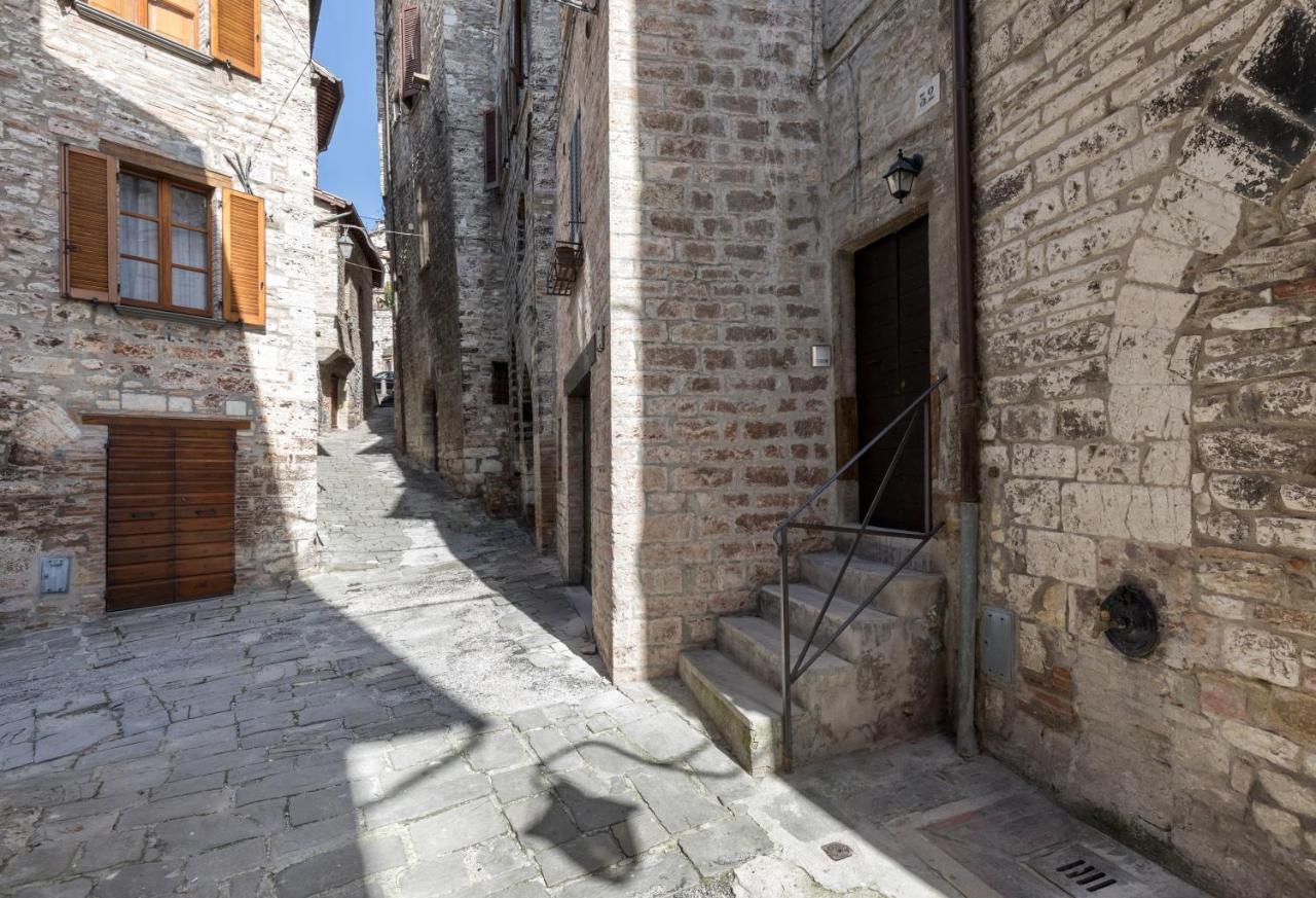 Dimora Casina Dell'Abbondanza Apartment กุบบีโอ ภายนอก รูปภาพ